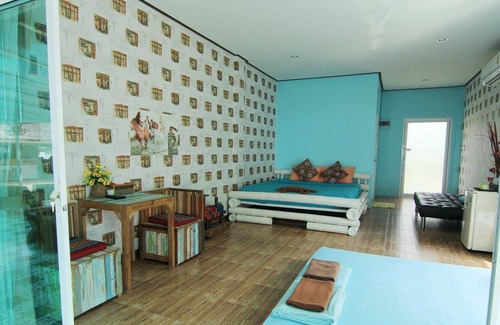 Chakphong Hotel | Ton-Aor on the beach resort & restaurant