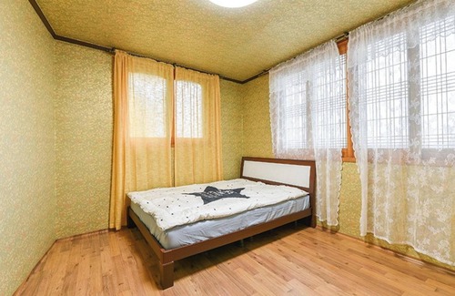 Geoje House | Tongyeong Gaetbawi Pension