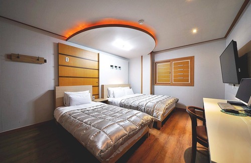 Chungmu Hotel | Tongyeong Omad Hotel