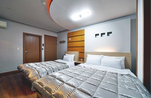 Chungmu Hotel | Tongyeong Omad Hotel