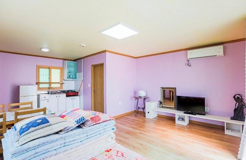 Koda-gol House | Tongyeong Santa Lucia Pension
