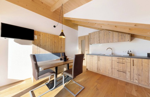 Trodena Apartment | Töniglerhof "Apartment Morgensonne" with Mountain View, Garden & Wi-Fi