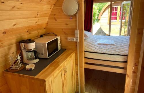 Ebreuil Other | TONNEAU HERBERGEMENT INSOLITE AU CAMPING DES NIERES