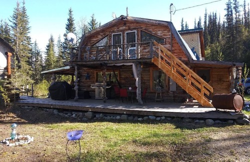 Copper Center Cabin | Tonsina Creek Whippers Lodge