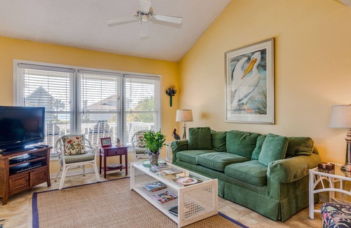 Isle of Palms House | "Too Sandy" ~ Ocean View Cottage ~ Community Pool ~ Pet Friendly!