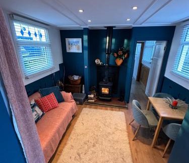 Brightlingsea Boat Rental | Toosey Lass - St Osyth creek