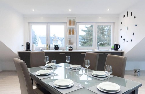Schultendorf Apartment | Top ausgestattet Netflix Wifi Veltins Arena