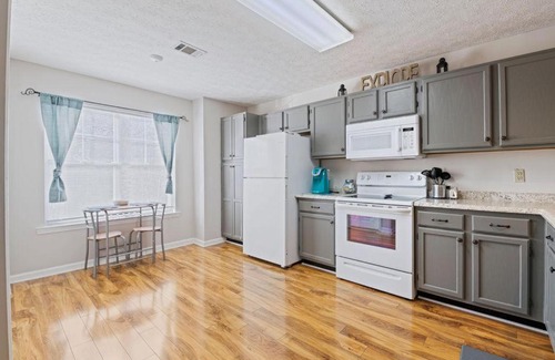 Dadeville Apartment | Top Deck