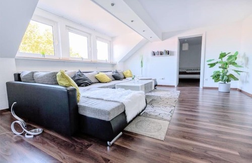 Ruettenscheid Apartment | Top Equipment Netflix Wi-Fi Messe Uniklinik