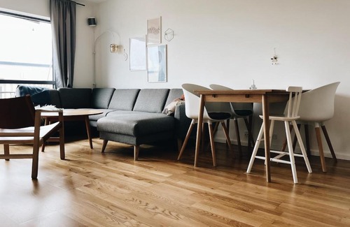 Hoyvik Apartment | Top-Floor 2-BR APT w/balcony