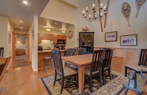 Steamboat Springs Condo | Top-Floor 3BR + Loft Condo at Timber Run – Sleeps 10, Walk to Slopes!