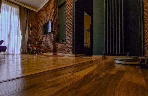 Sololaki Apartment | Top Floor Apartment+Balcony in sololaki/Room 25
