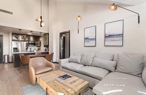 Snowmass Village Condo | Top Floor at Snowmass Gondola! 2 Balconies, AC, W/D, Parking & Outdoor Hot Tubs for Summer Fun!