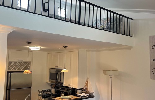 Pacific Beach Condo | Top floor beach getaway! Overlooks the pool and has all the amenities.