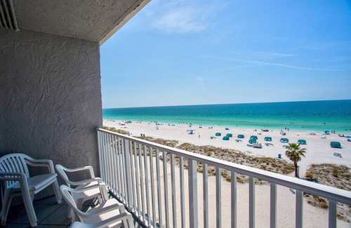 Treasure Island Condo | Top Floor Beachfront Stateroom. Quiet and Private. The Beach Here is Incredible!