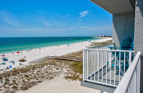 Treasure Island Condo | Top Floor Beachfront Stateroom. Quiet and Private. The Beach Here is Incredible!