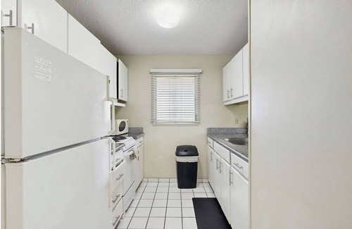 Wailua Apartment | Top Floor, Centrally Located Condo, AC, Private Lanai, Steps to Beach