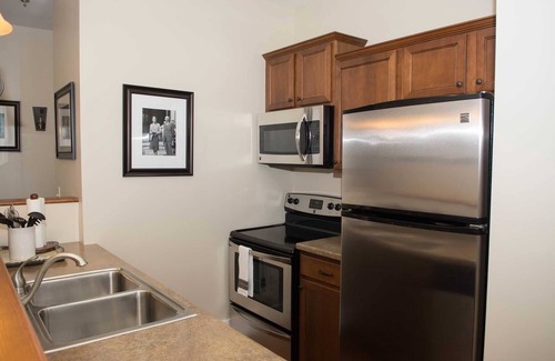 Downtown Asheville Condo | Top Floor Condo in the Heart of Downtown