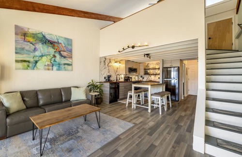 Cedar Key Condo | Top floor condo with sunset Gulf views