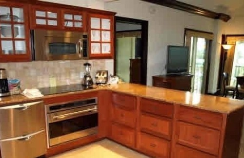 Wailua Condo | Top Floor corner unit in main building !
