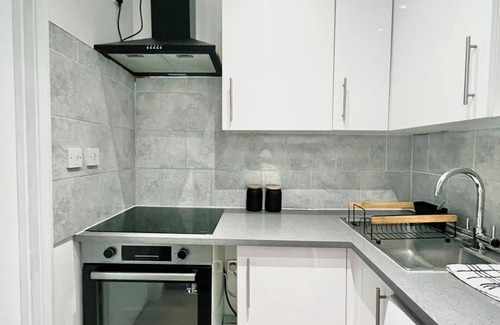 Euston Apartment | Top Floor flat next to Euston
