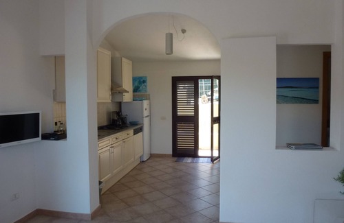 Nuditta Apartment | Top floor in the hills above Budoni, fantastic sea view, terrace