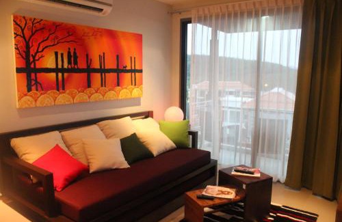 Ko Kaeo Apartment | Top Floor, One-Bedroom Apartment