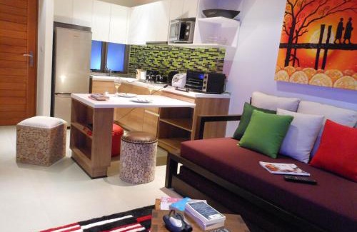 Ko Kaeo Apartment | Top Floor, One-Bedroom Apartment