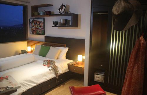 Ko Kaeo Apartment | Top Floor, One-Bedroom Apartment