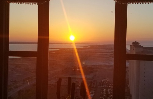 Navarre Beach Condo | TOP FLOOR Penthouse-19th floor! Beach Colony West. Remodeled bathrooms 2025!