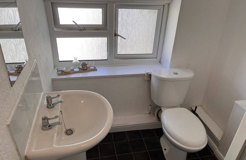 Eastbourne City Centre Apartment | TOP FLOOR RESIDENTIAL FLAT IN EASTBOURNE CENTRE