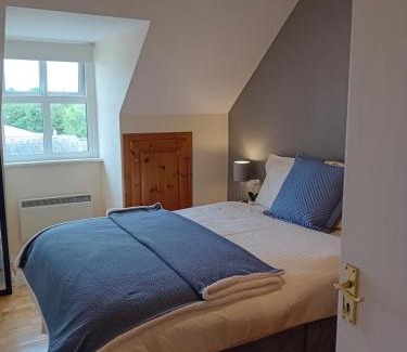Killarney Apartment | Top Floor Townhouse