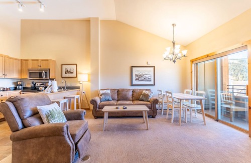 River Run Condo | Top Floor w/Mountain & Ski Slope Views, Ideal Location in River Run Village