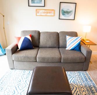 Lower Queen Anne Apartment | Top Floor Water View Oasis near Space Needle & Cruise