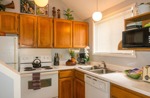 Princeville Condo | Top floor with oceanfront views, beach gear, private lanai, pool