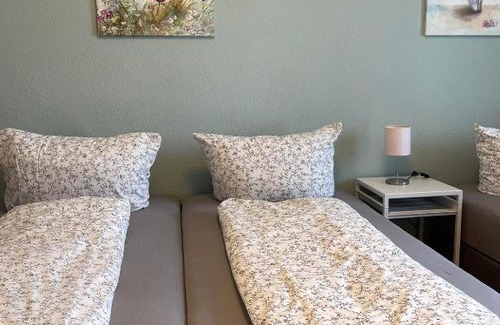Rostock Apartment | TOP LAGE 2 Zimmerwohnung mit Balkon und bester Aussicht in OG 2 links