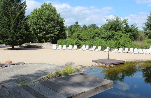 Plaue Apartment | * TOP * Large apartment with park-like facilities, sauna, barbecue area, swimming ponds, ...