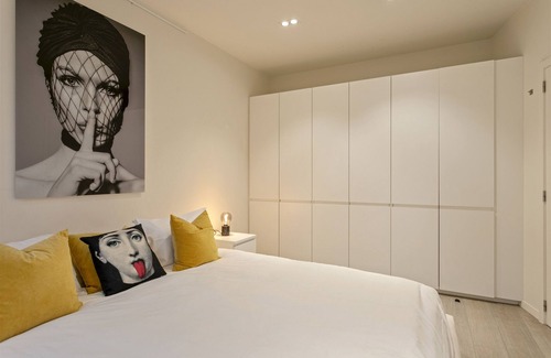 South Antwerp Apartment | Top Located CREATIVE apartment by Lit d'Art next to Museum Zuid Antwerp