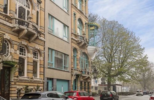 South Antwerp Apartment | Top Located Original Apartment by Lit d'Art Museum South Antwerp