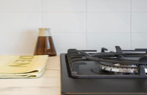 Sint-Andries Apartment | Top Location - City Center 1BR with Stylish Decor