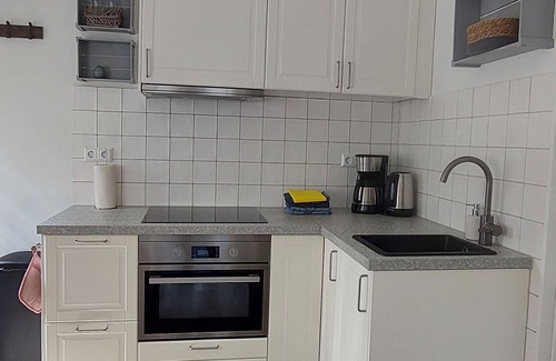 Egmond aan Zee Apartment | Top location! Next to the lighthouse, beach 50m SAND