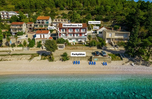 Zaostrog Apartment | TOP LOCATION! Right on the beach! Sea view, air conditioning, dishwasher, washing machine.