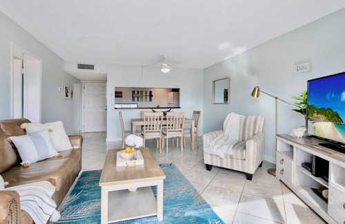 Cocoa Beach Condo | Top Location Upgraded Oceanfront Condo Steps from Cocoa Beach Pier