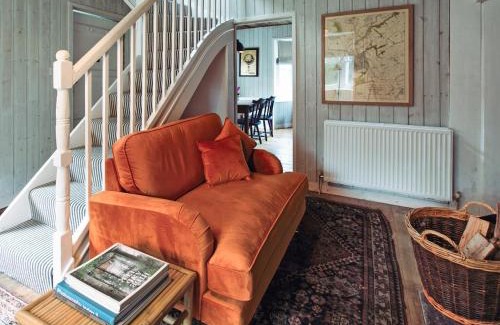 Carlisle House | Top Lodge