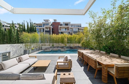 Herzliya Pituach Villa | Top Luxury Villa with Pool - 7BR