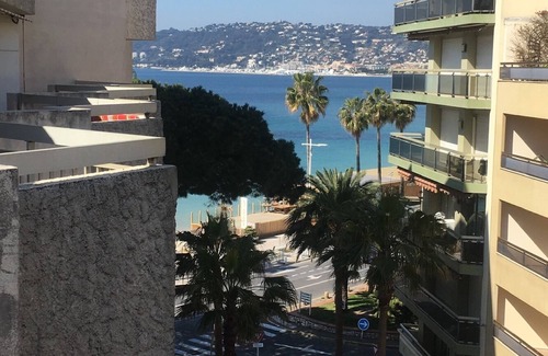 Juan-les-Pins Apartment | Top nice one-bedroom apartment with sea view & large terrace 50m from the beach
