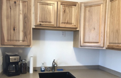 Kasilof House | Top of The Hill Cabin Spacious Modern Cabin Awesome views near Kasilof River.