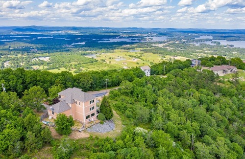Mid America House | Top of the Mountain Escape!