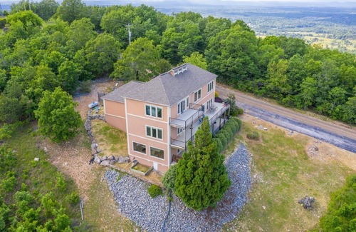 Mid America House | Top of the Mountain Escape!