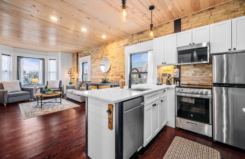 Traverse City Apartment | Top of the Shoppe | 2 Bedroom Apartment Downtown Traverse City